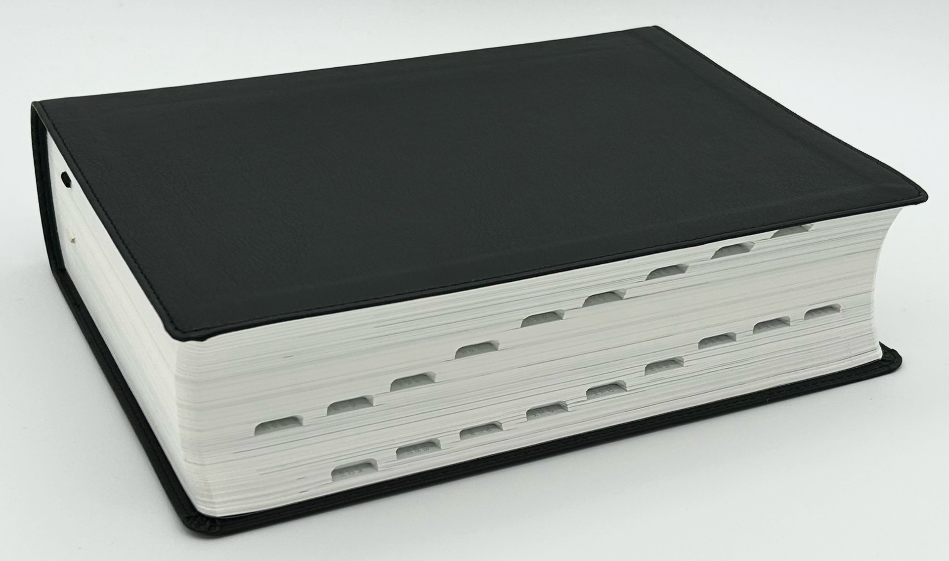 CSB, He Reads Truth Bible, Black LeatherTouch (Indexed) - Image 3